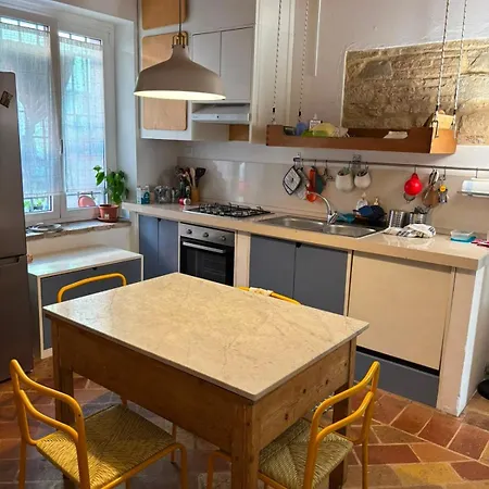 Harbour House - & Bike Routes Holiday home